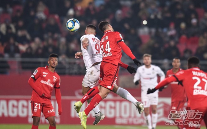 开云中国-瓦朗谢纳队客场大胜，取得珍贵三分提升排名()  第2张