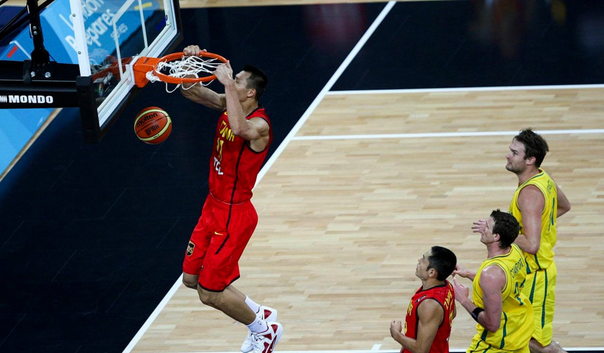 开云-山东男篮惊险逆转，绝地反击夺胜()  第2张