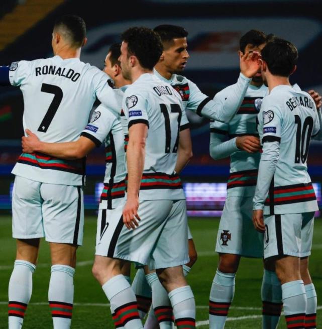 开云体育下载-葡萄牙惊险逆转墨西哥，法国大胜瑞士挺进四强()  第2张