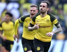 开云官方在线-不莱梅对阵弗莱堡，球迷期待精彩比赛()  第1张