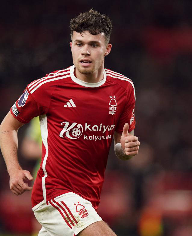 开云app-伯恩茅斯遭遇失利，保级前景堪忧()  第2张