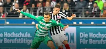 开云体育官网-云达不来梅战平法兰克福，保持不败纪录()  第2张