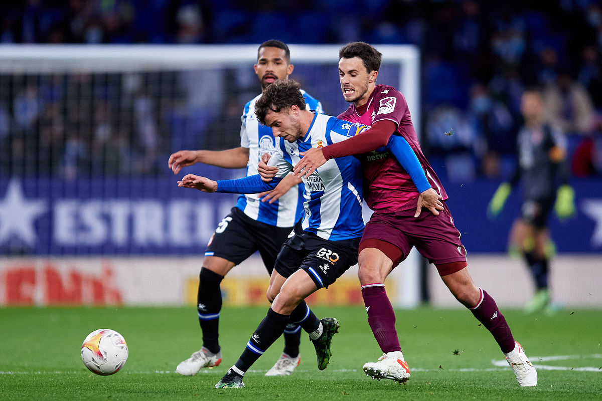 开云体育官网-雷根斯堡主场告负，德甲保级形势令人担忧()  第1张