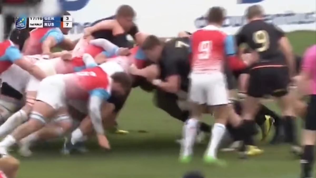 kaiyun app-马德里德比再现激烈场面球迷尖叫声不断()  第2张