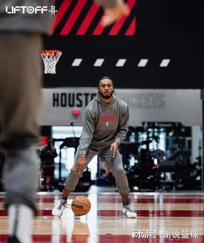 kaiyun sports-火箭外线命中率暴涨，成为比赛胜负关键()  第1张